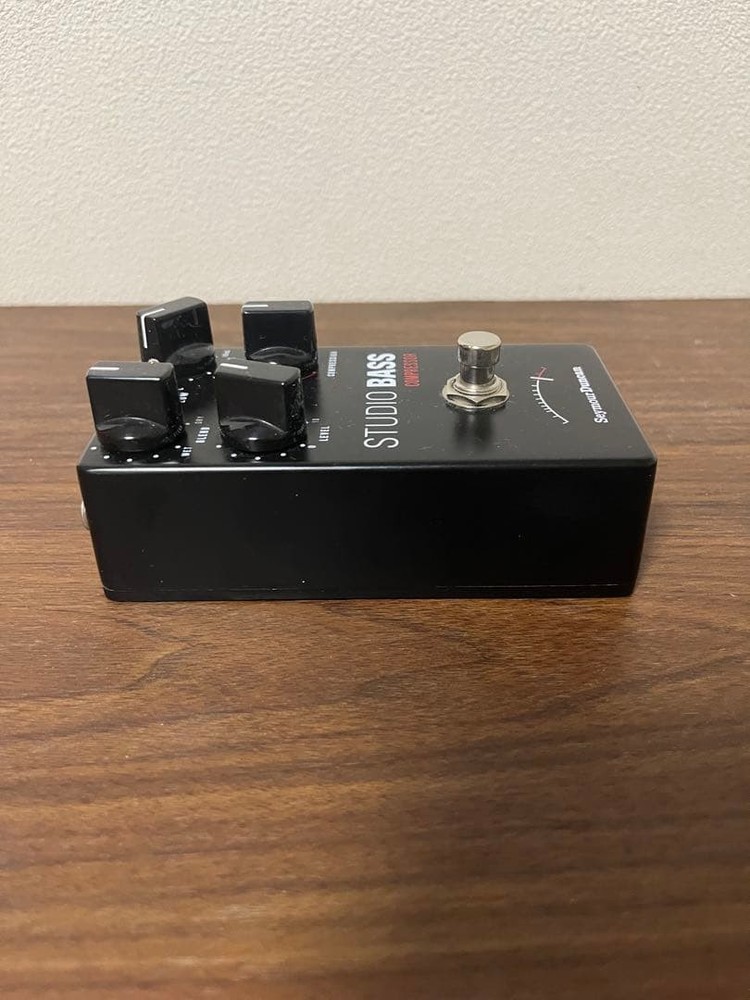 Studio bass compressor 814772