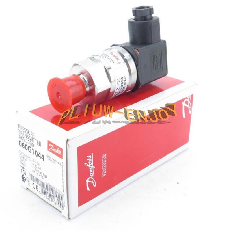 1PCS NEW Danfoss AKS3000 060G1044 pressure transmitter