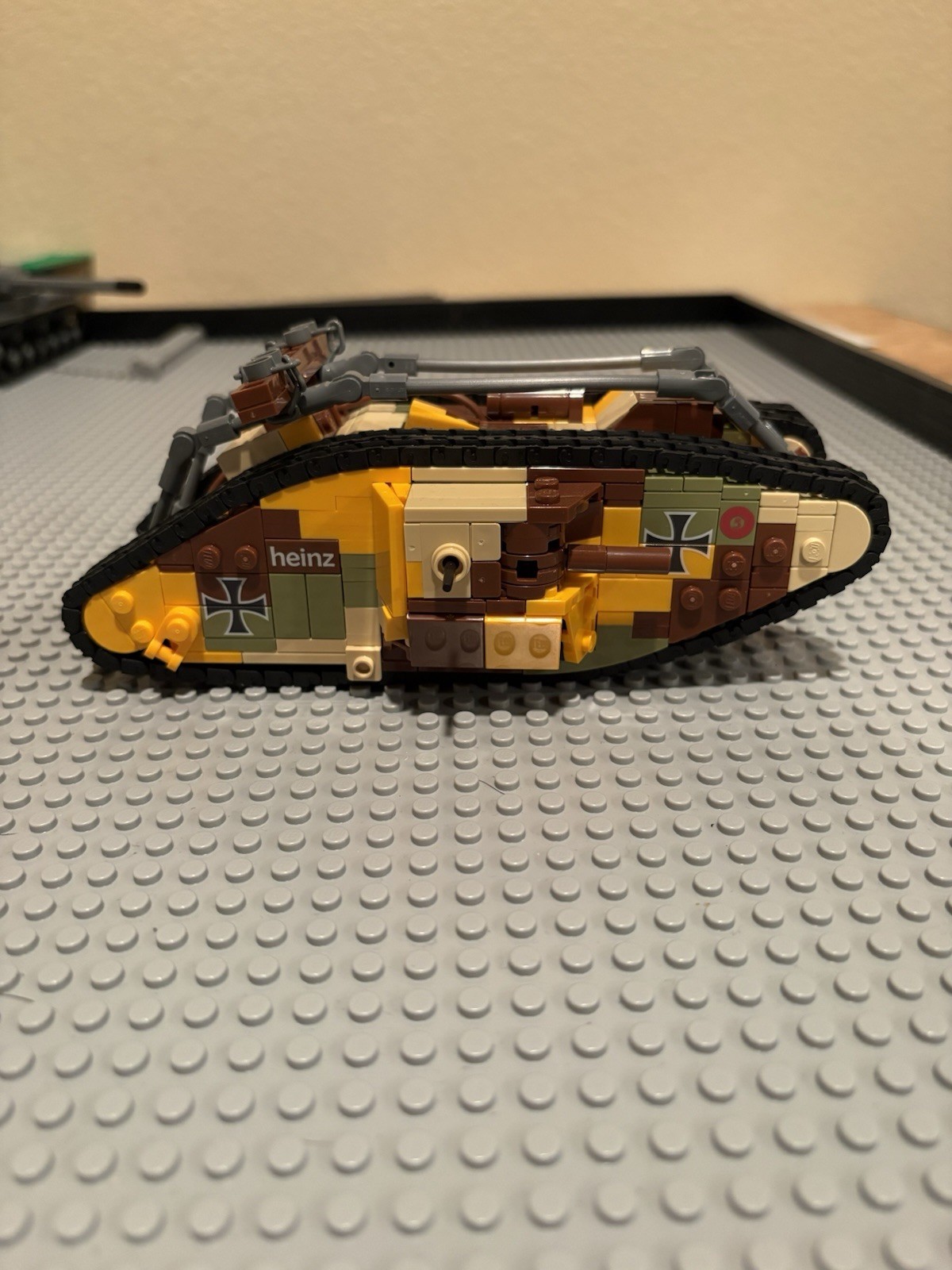 Panzer Brick labs Mark V With Minifigs
