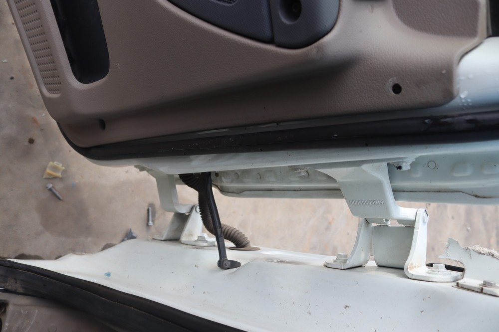 2008-2018 FREIGHTLINER CASCADIA 125 FRONT LEFT DRIVER SIDE DOOR SHELL PANEL OEM