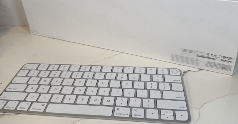 Apple Wireless Keyboard