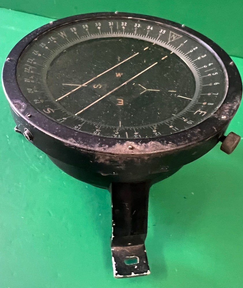 ARMY AIR FORCES B-17 NAVIGATOR’S MASTER COMPASS TYPE D-12