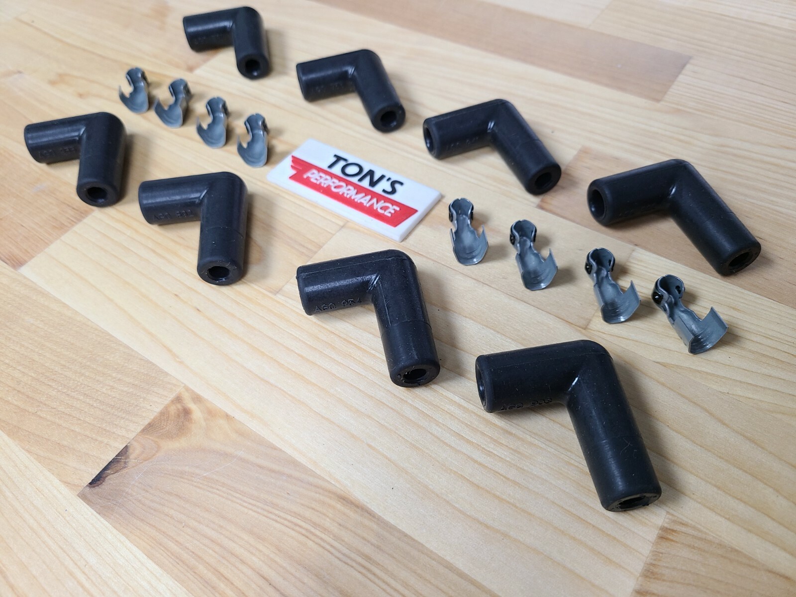 8mm Taylor Ignition Spark Plug Boots & Terminals 90 degree right angle USA Set 8