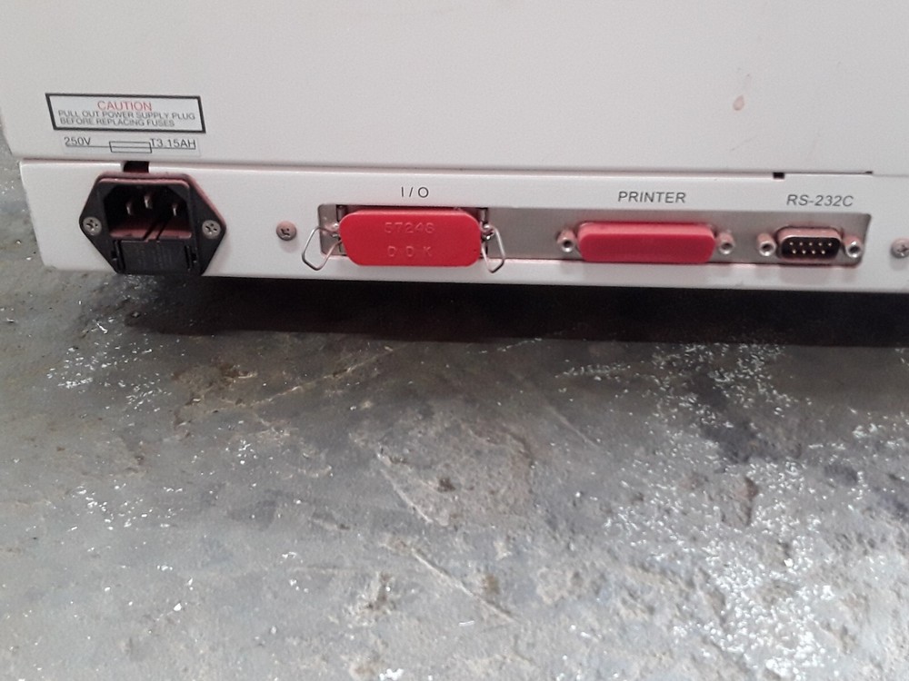 Hitachi U-2010 Spectrophotometer