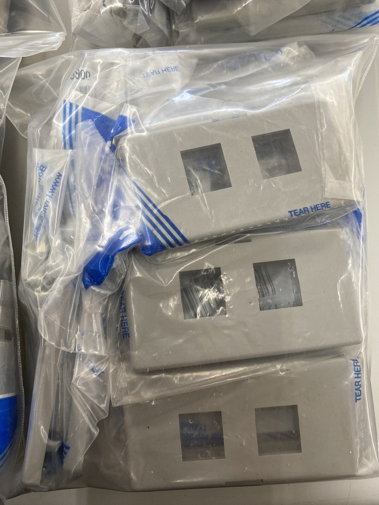 (15) 49910-SG2 Leviton