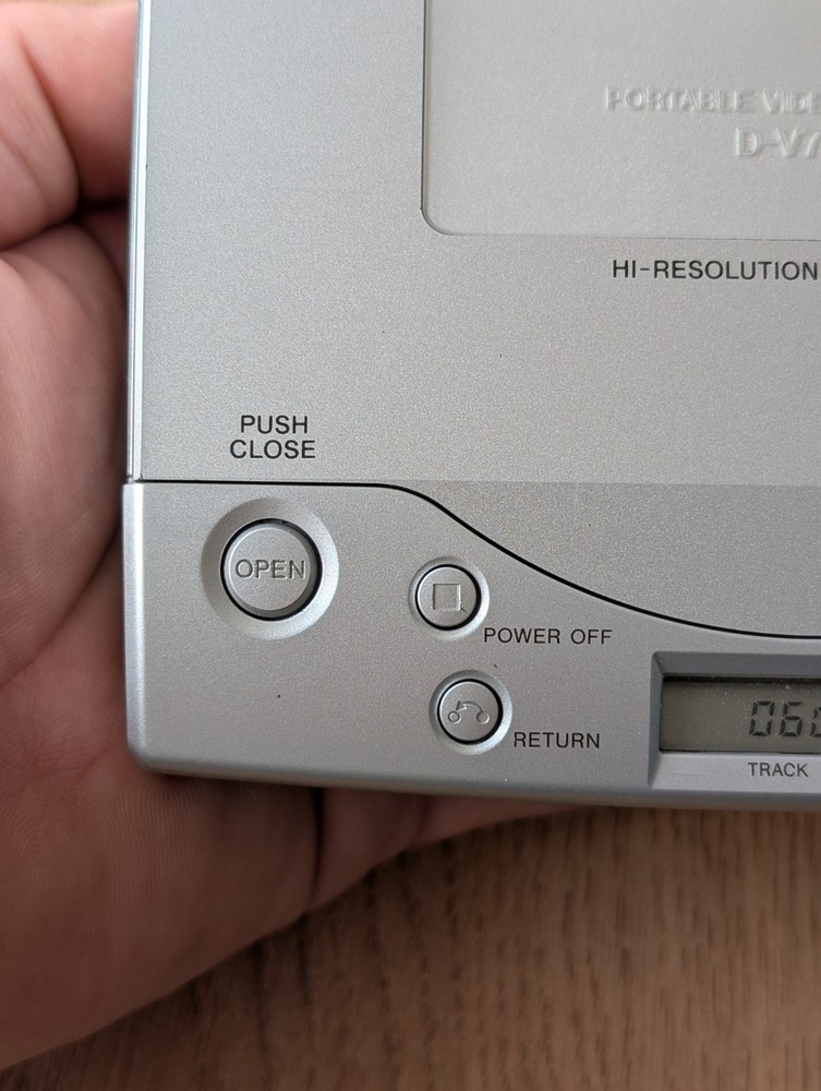 SONY D-V7000 Discman & VCD Portable Player, Tested & Working