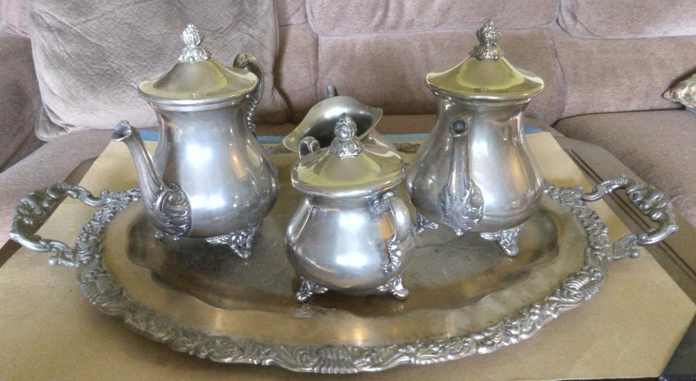 Silverplate group: Richard, Industria Argentina--tray Rep. Sheffield--damage