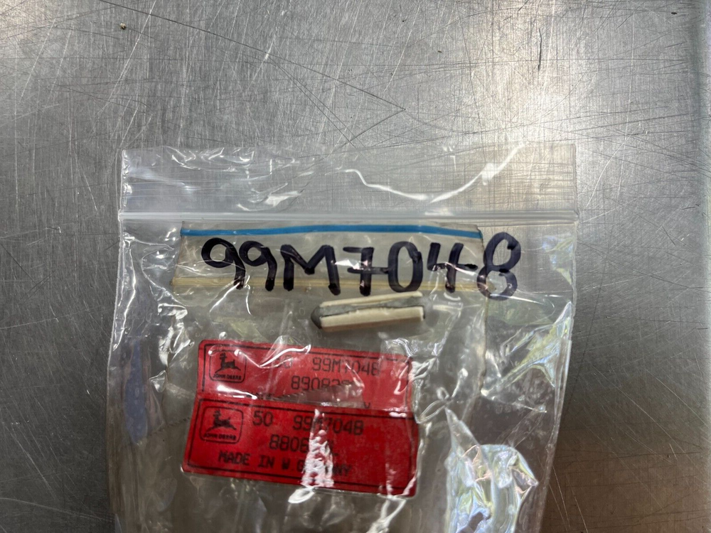 99M7048 OEM John Deere Fuse