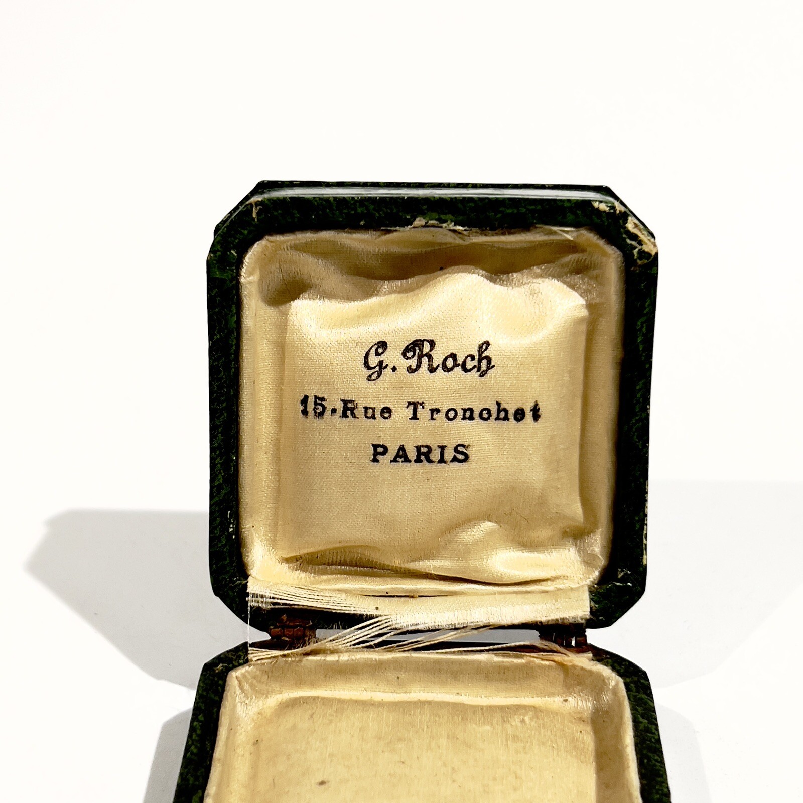 Antique Jewelry Case for Ring or Buckles Green Color Jewel Collection