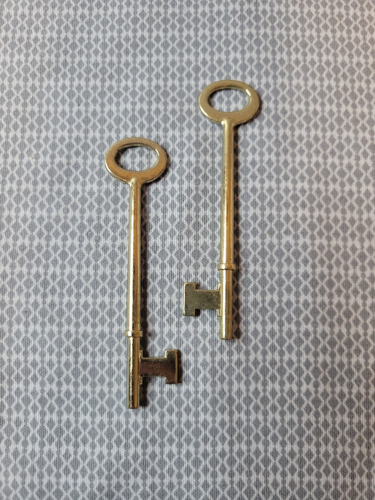 Copper Skeleton Keys Set Or Two
