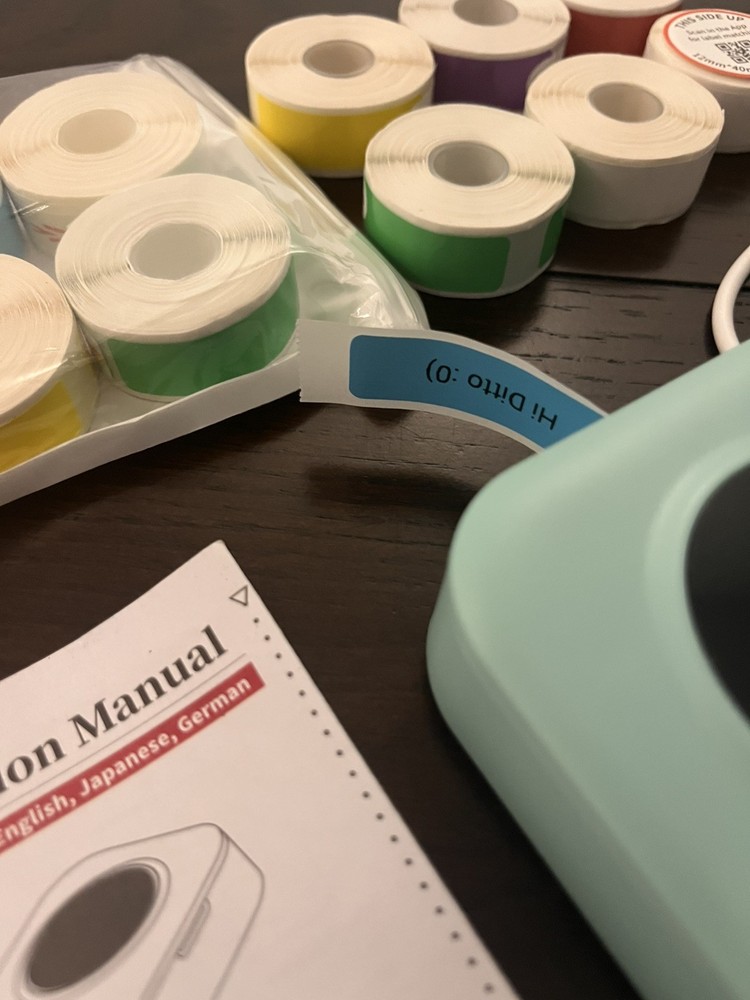 Phomemo D30 Smart Mini Label Maker Machine Portable Bluetooth - 12 Rolls Labels.