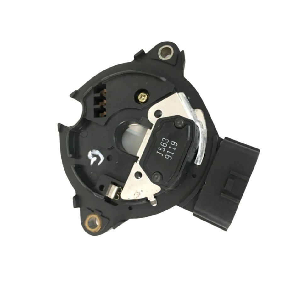 J563 Ignition Control Crank Angle Sensor For Nissan N15 Original