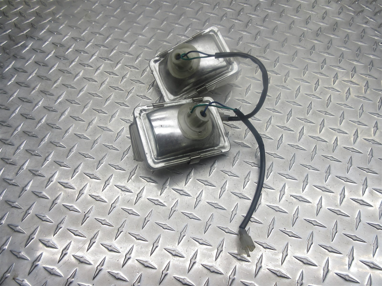 1989 88-90 Honda GL1500 Goldwing Front Lower Fog Left Right Light Lamp Pair