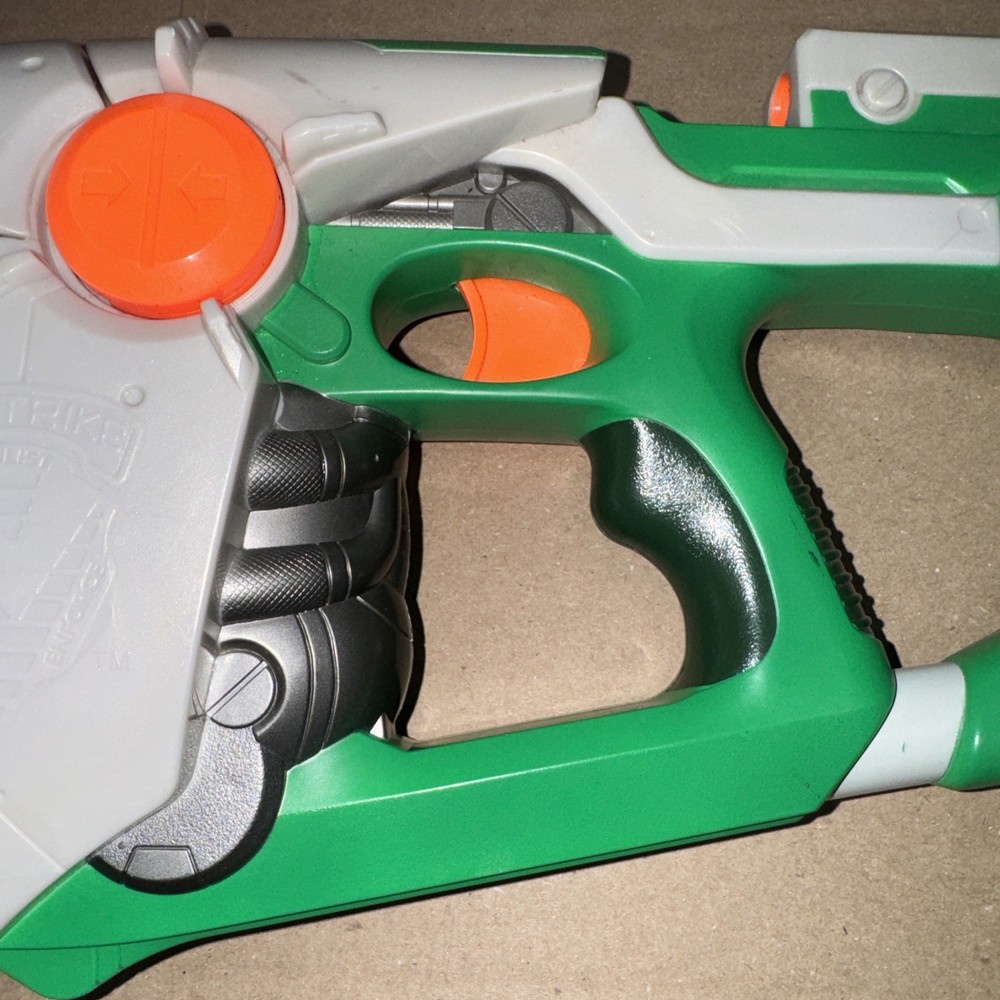 RARE Nerf N-Strike Hulk vs Abomination Blaster 2008 – Marvel Hasbro – Works!