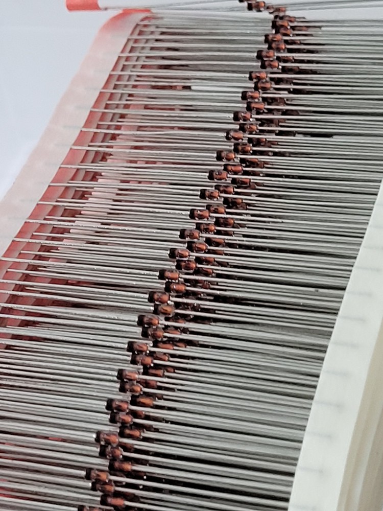 30pcs 1 Watt 84V7 Zener Diode
