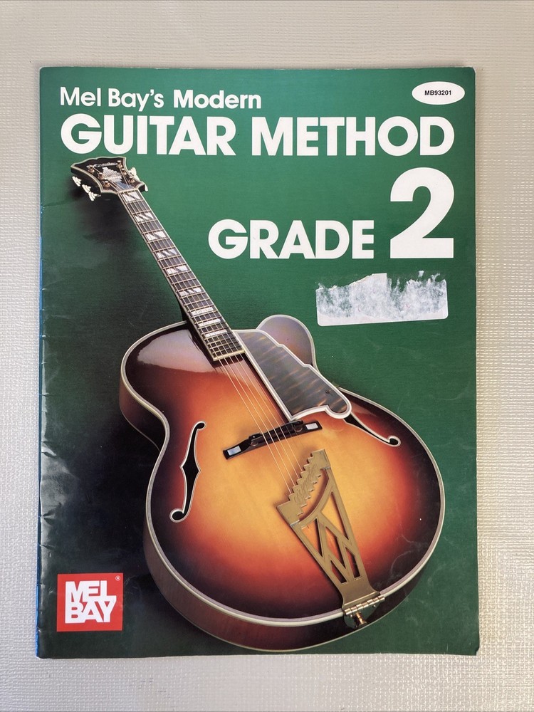Hal Leonard Guitar Method Book 2 & Mel Bay’s Modem Guitar Method Grade 2 GUC
