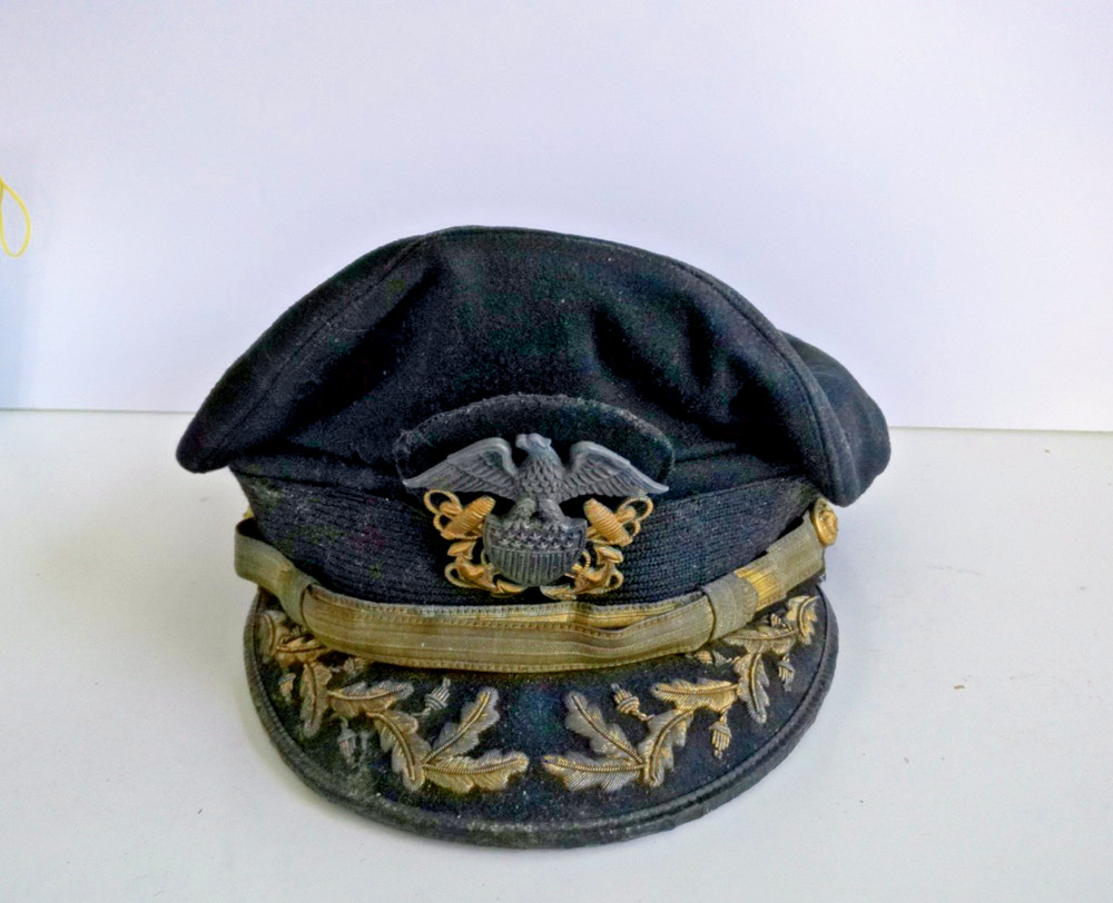 U.S. Naval Commanders Visor Cap w/ Gold Bullion Braid