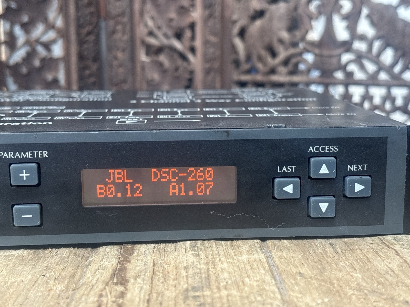 JBL DSC260 Digital System Controller, 2-Channel / 3-Way