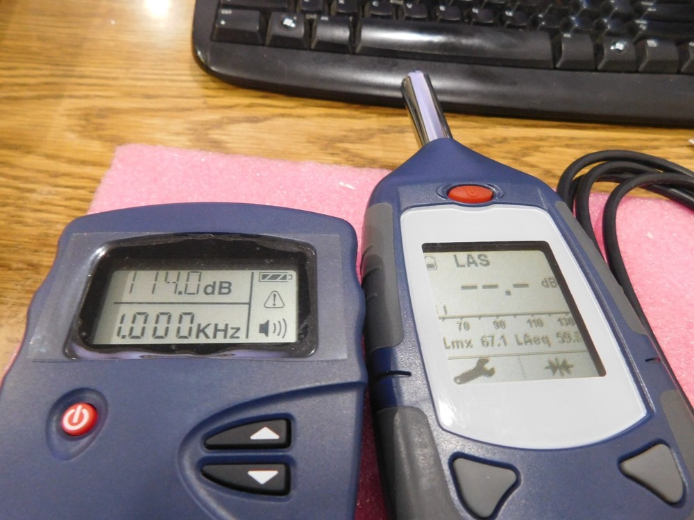 Casella Model: CEL-110/2 with Casella CEL-240 with Case