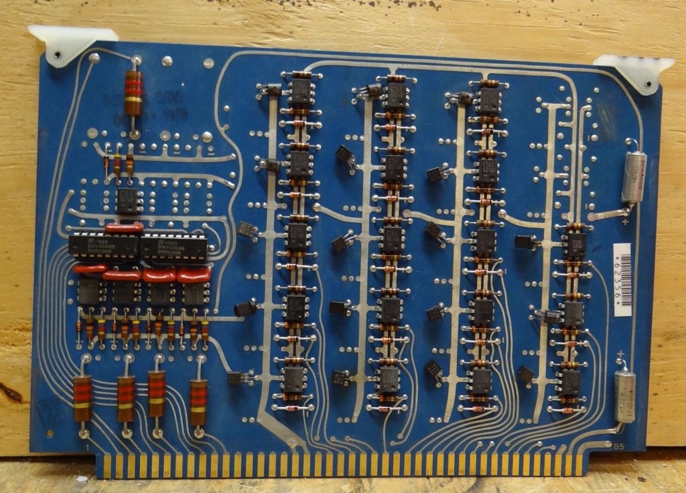 VERSATYME VS16-15 OUTPUT BOARD