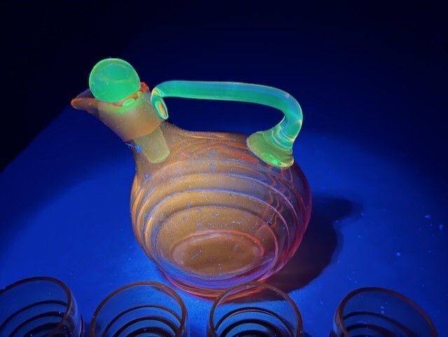 Scarce Cambridge Glass Amber Nautilus Decanter w/6 Small Cordials Tumblers