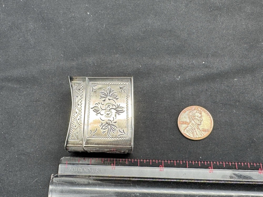 Antique Dutch 833 Silver Snuff Box
