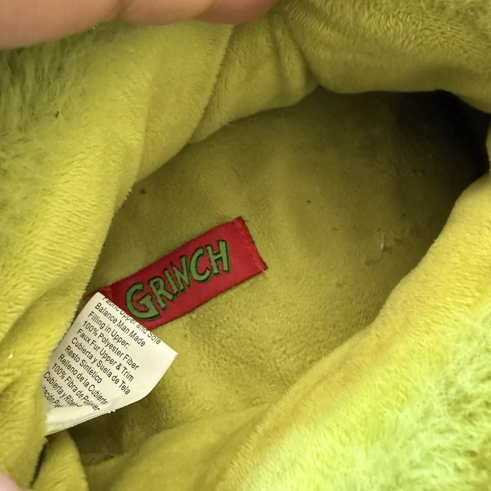 Men’s Grinch Slippers Medium 9/10