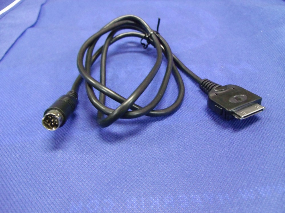 8 PIN CCUiPOD iPOD iPHONE AUX INTERFACE INPUT CABLE VRX485VD for Clarion
