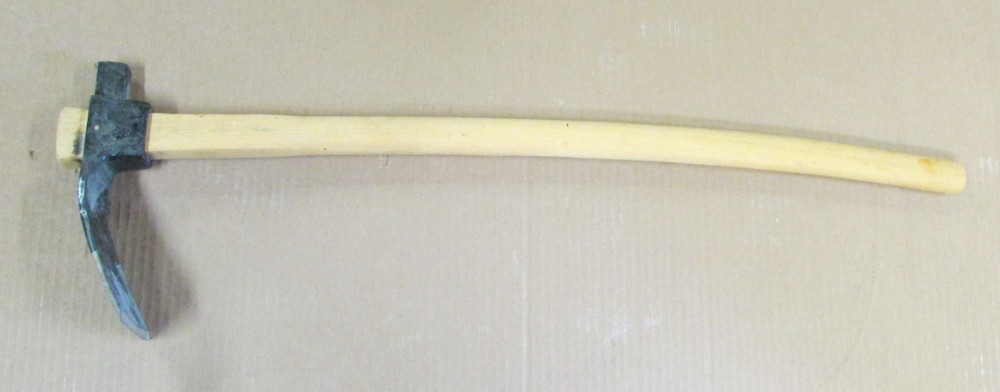 Polled Adze, Frog Chicago, West Germany