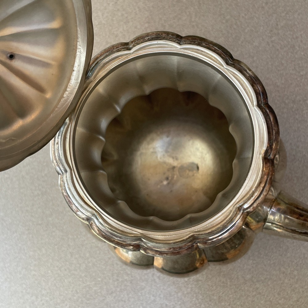 Vintage Silver-Plated Teapot, Oneida Heirloom Melon Pattern 10"