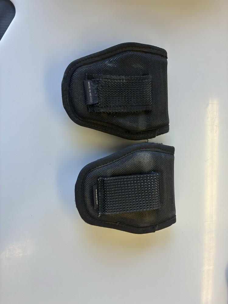 Safariland Handcuff Case(s)