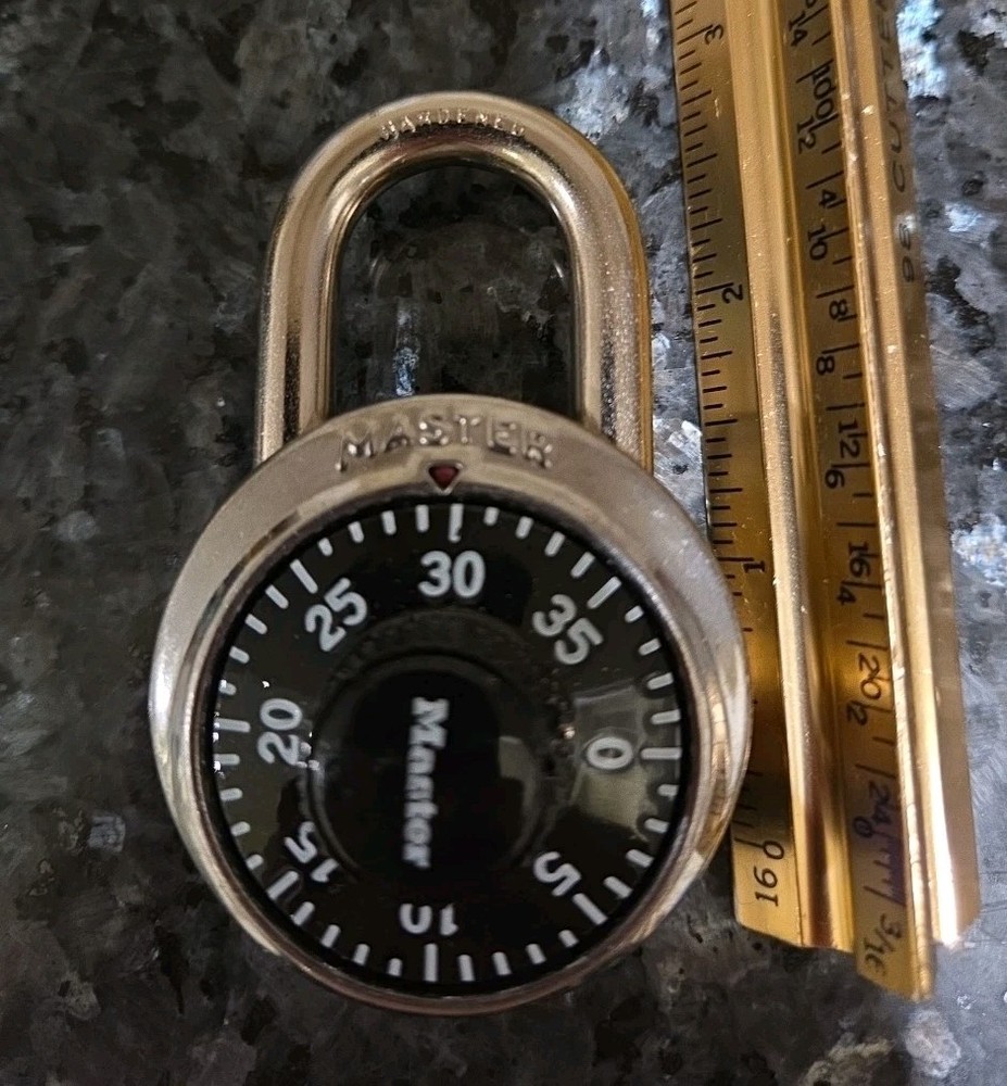 Master Lock Combination Padlock NIB~with Block Guard