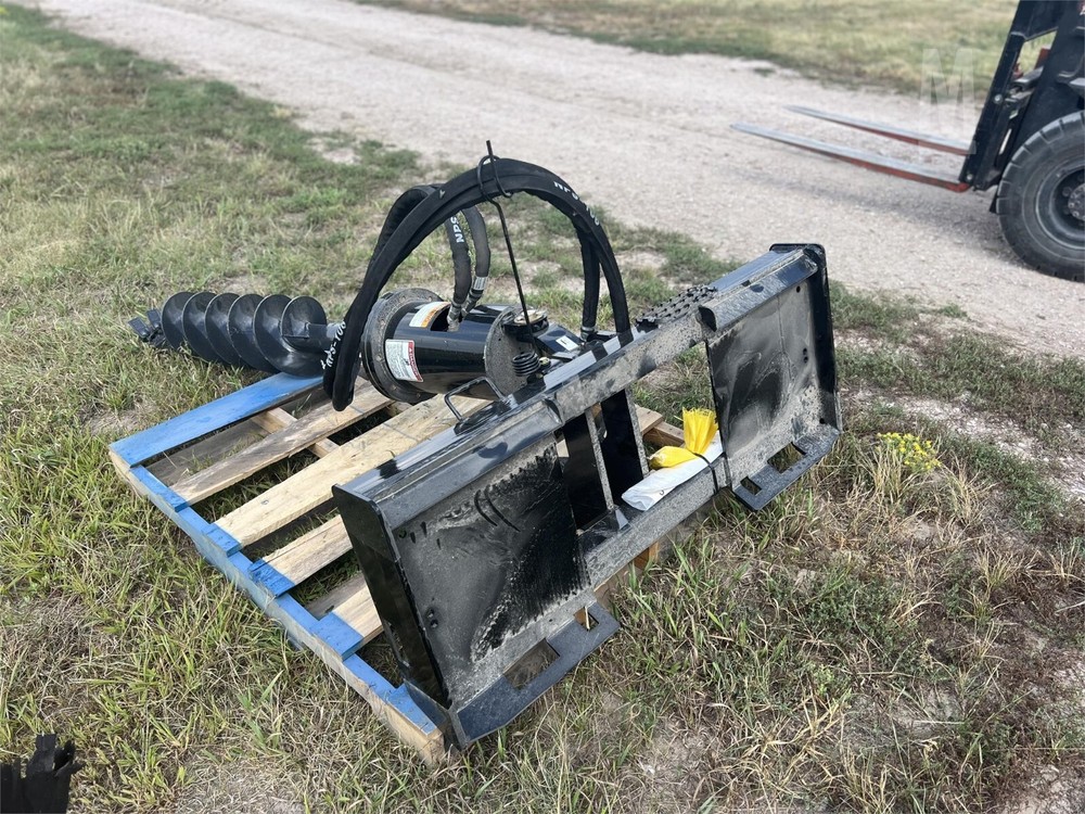 2023 KUBOTA SA35 Auger