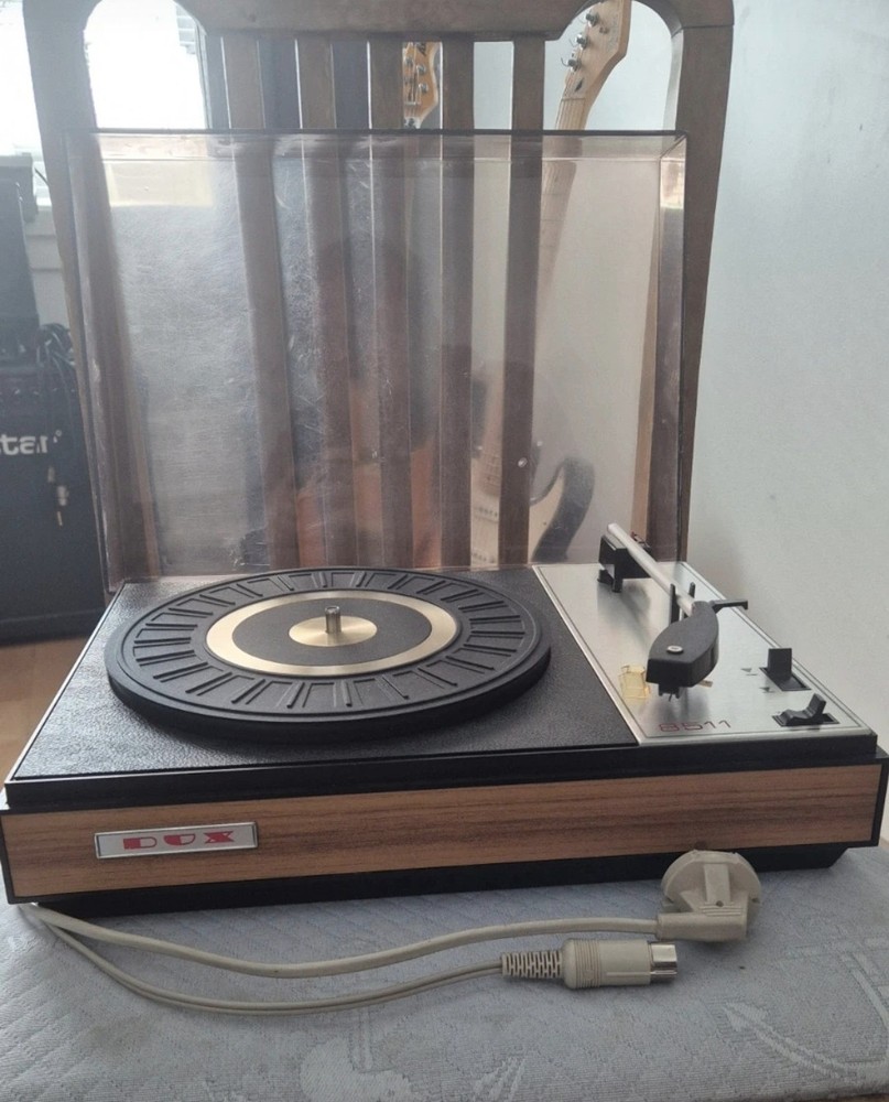 DUX 8511 Turntable