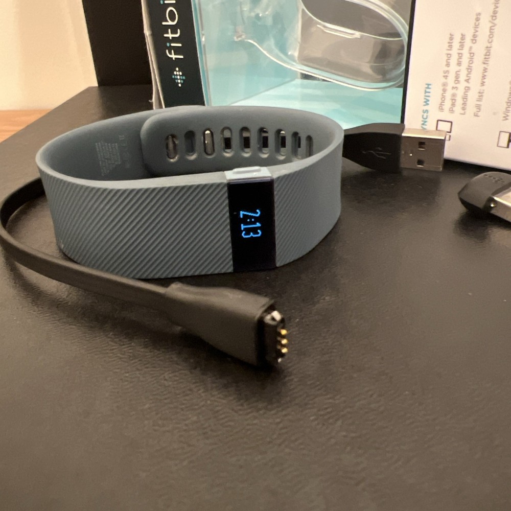 Fitbit Charge FB404 Black Fitness Activity Tracker Working