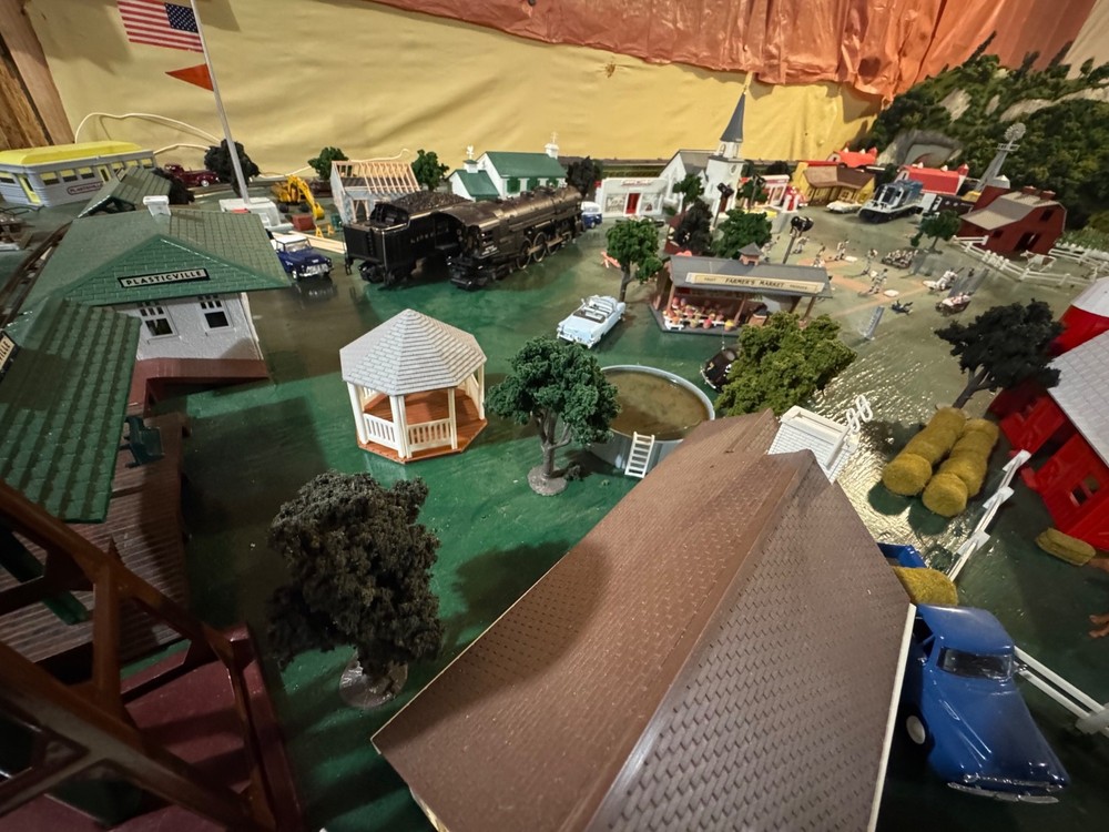 O/S Scale Gazebo