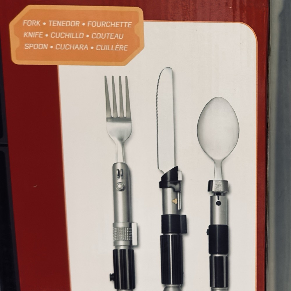 NEW Star Wars Lightsaber Flatware Set Knife Fork Spoon SIlverware Darth Vader