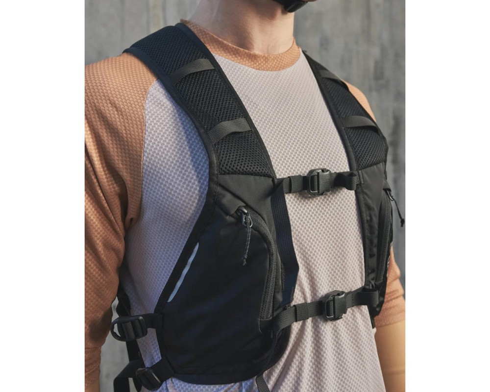 POC Column VPD Backpack Vest (Uranium Black) [PC251211002ONE1]