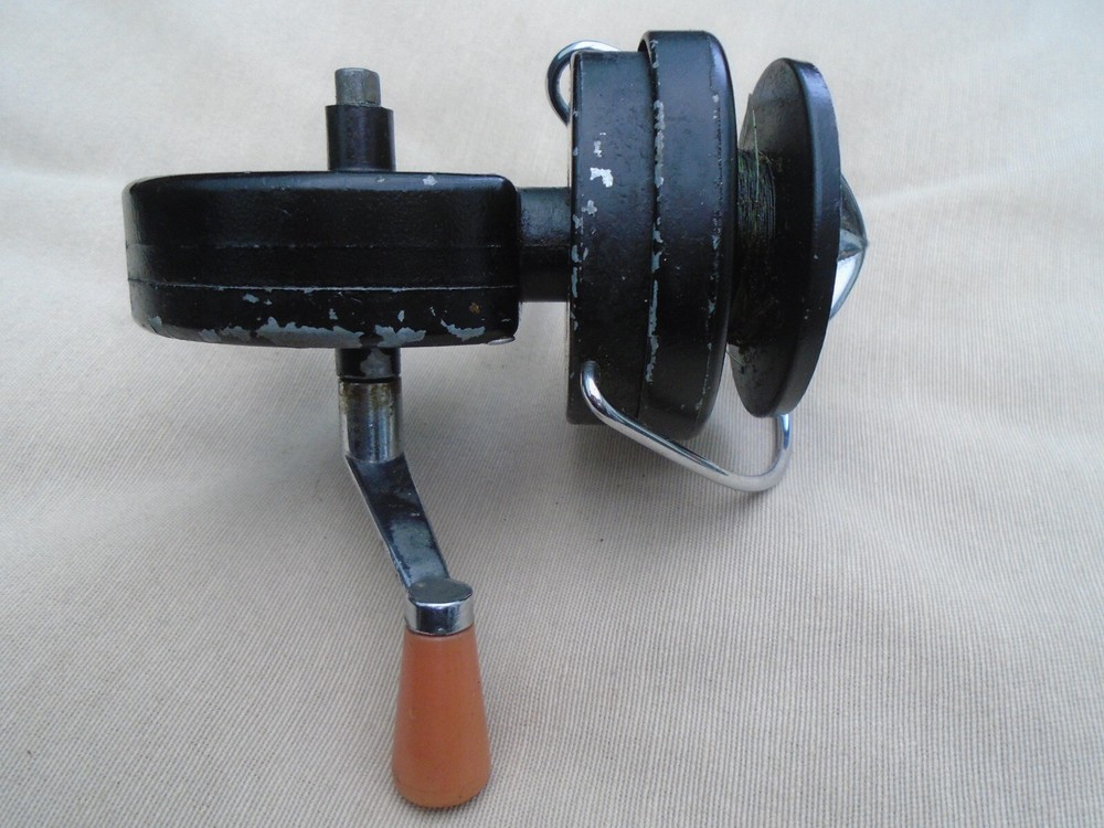 THE KORKA COURSE FISHING REEL USED / USABLE FUNCTIONING REEL