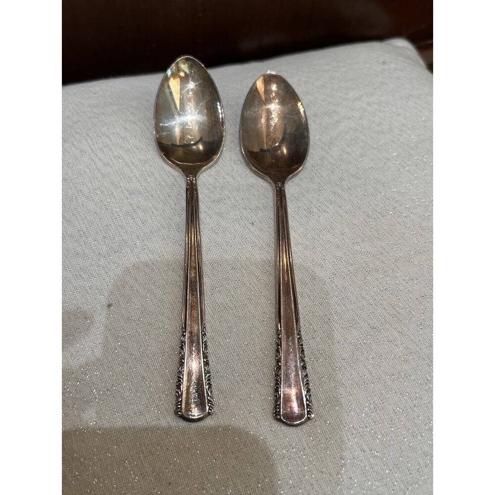 holmes edwards inlaid Deep silverplate flatware Two Teaspoons