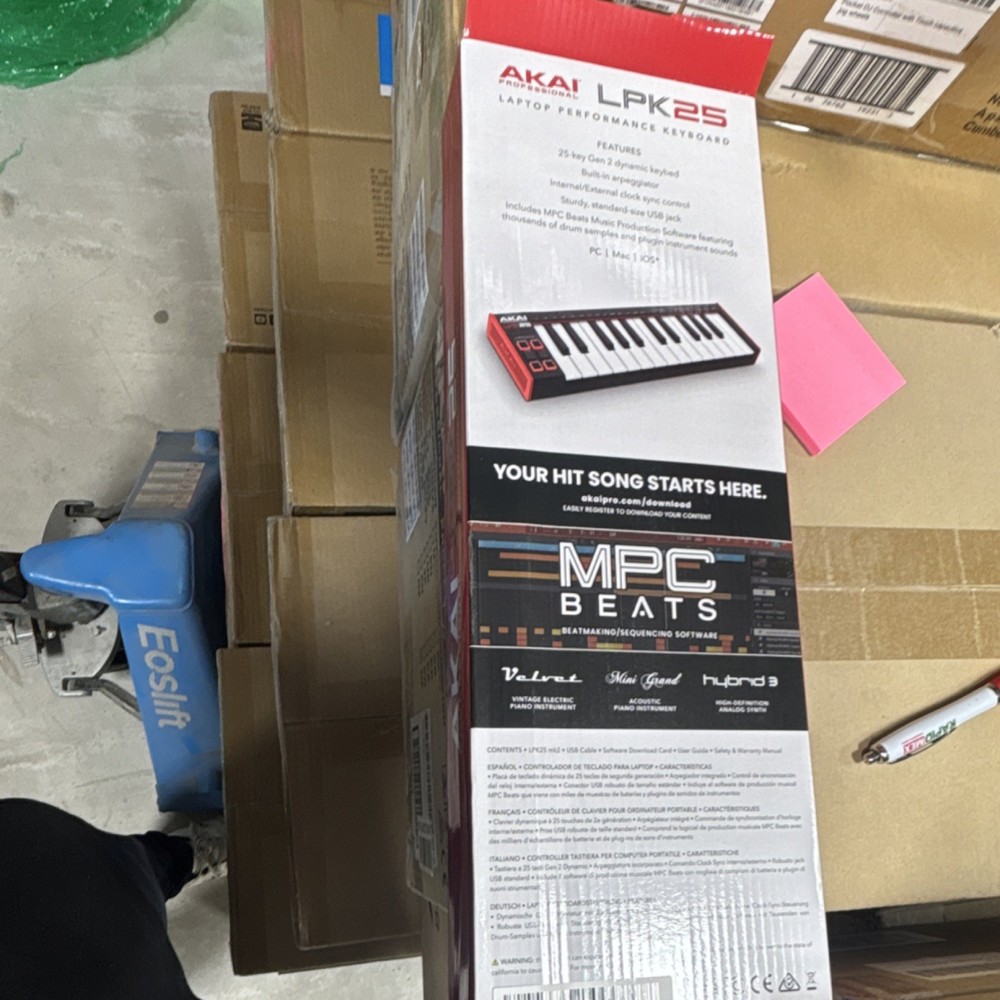 Akai LPK25 Keyboard Controller 25 Synth Keys USB Compatible Arpeggiator Software