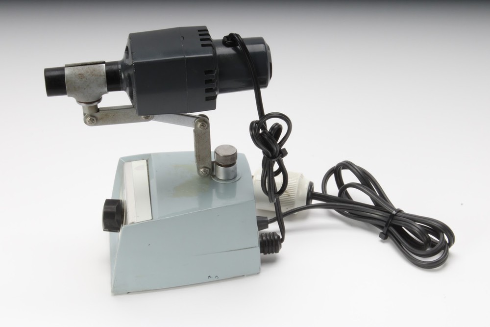 American Optical 365 Adjustable Illuminator - Fair Condition