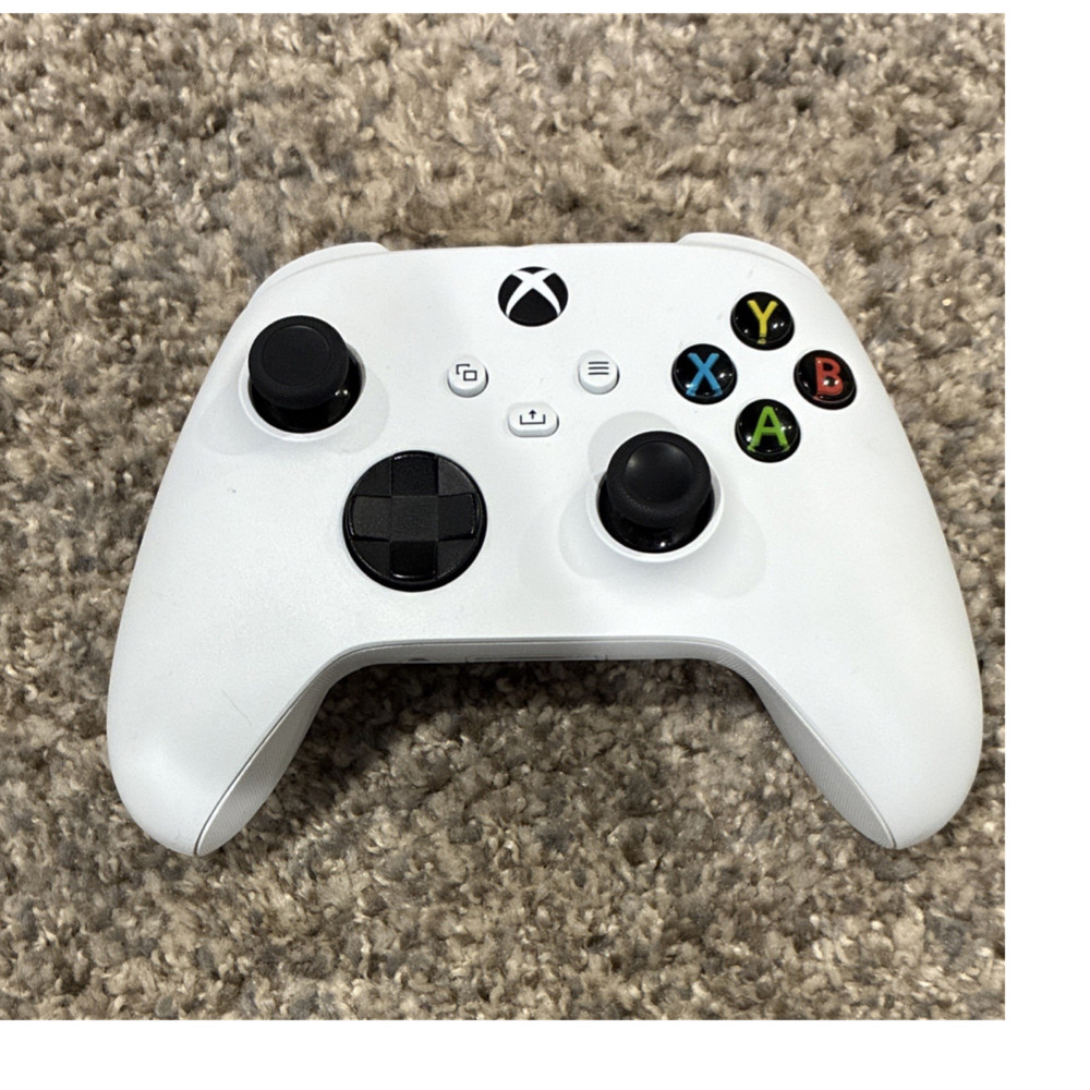 Microsoft Xbox Series X|S Wireless Ergonomic Controller White for Xbox & PC