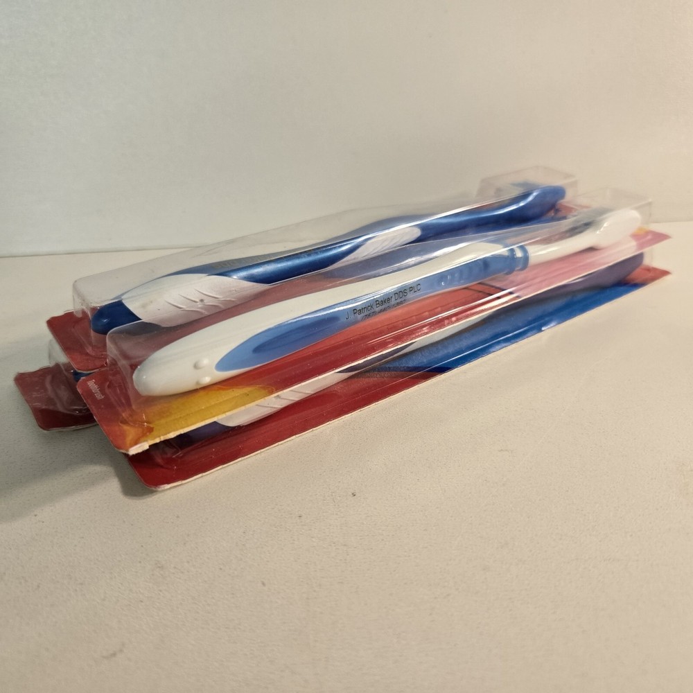 Set Of 4 Colgate Wave Toothbrushes, Soft, Compact Head
