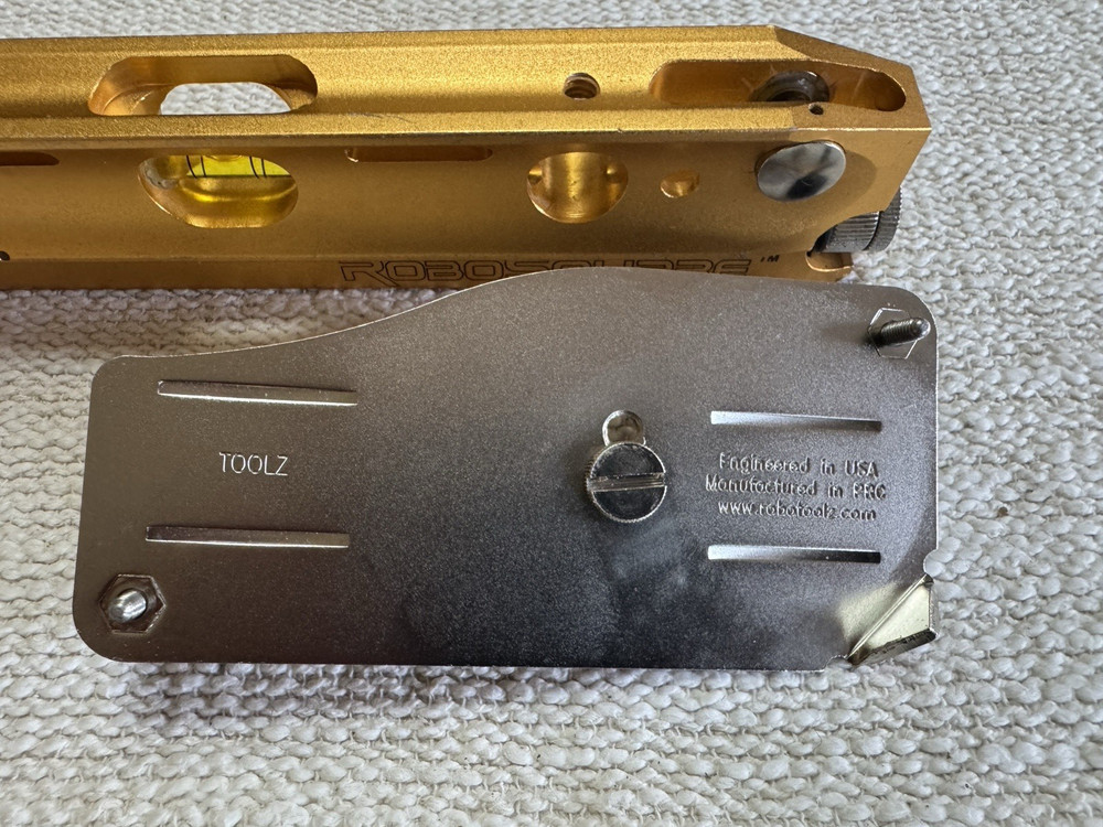 RoboToolz 3 Alignment Laser Torpedo Level Construction Woodworking Remodel Tool