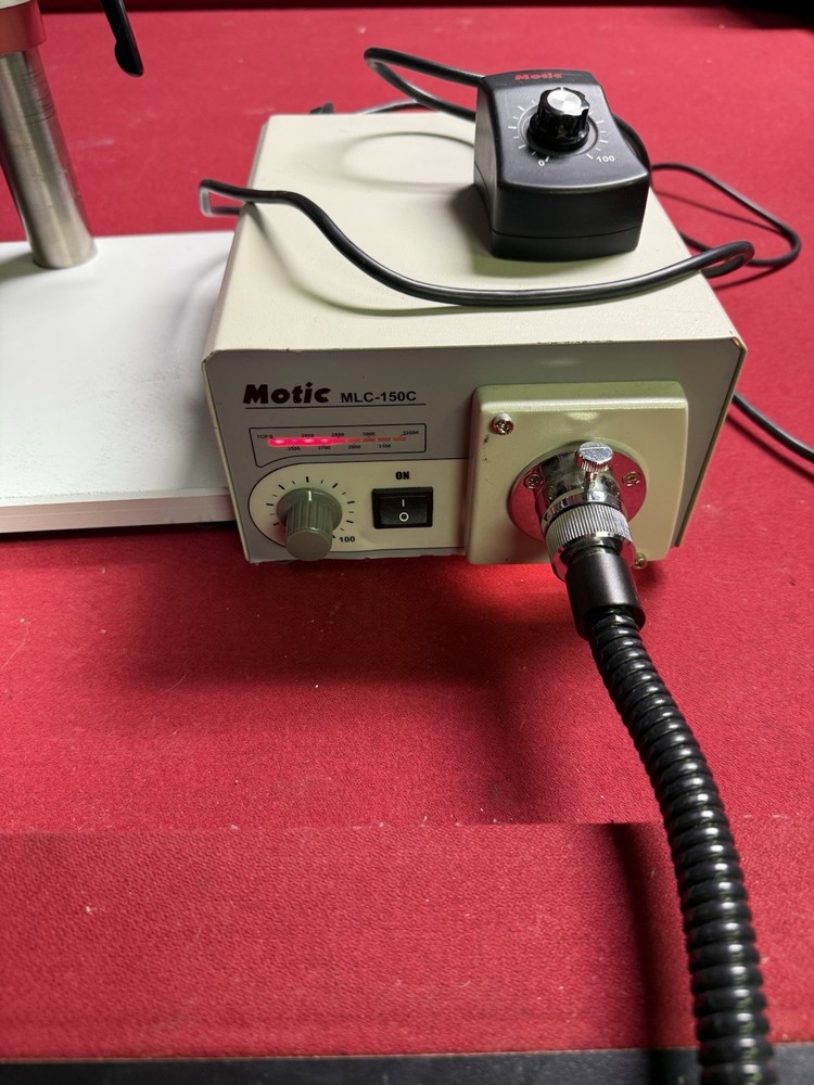 Scienscope SSZ-2 Microscope Body Stand Eyepieces TESTED Light