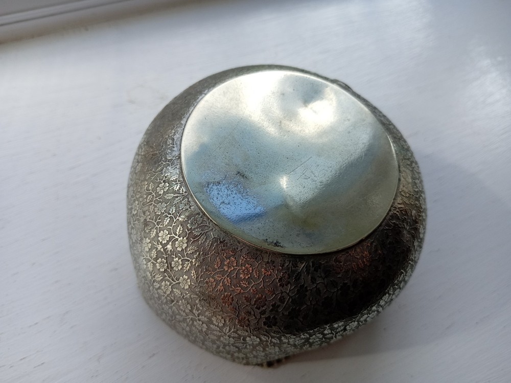 Silver plated very ornate rose bowl.