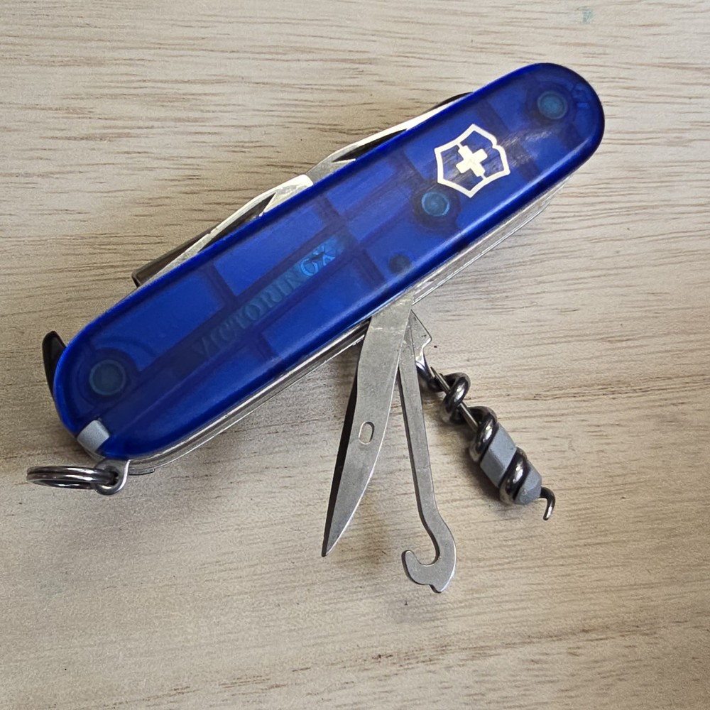 Victorinox CyberTool 41 Blue Saphire Translucent SAK 39 Function Tech Knife