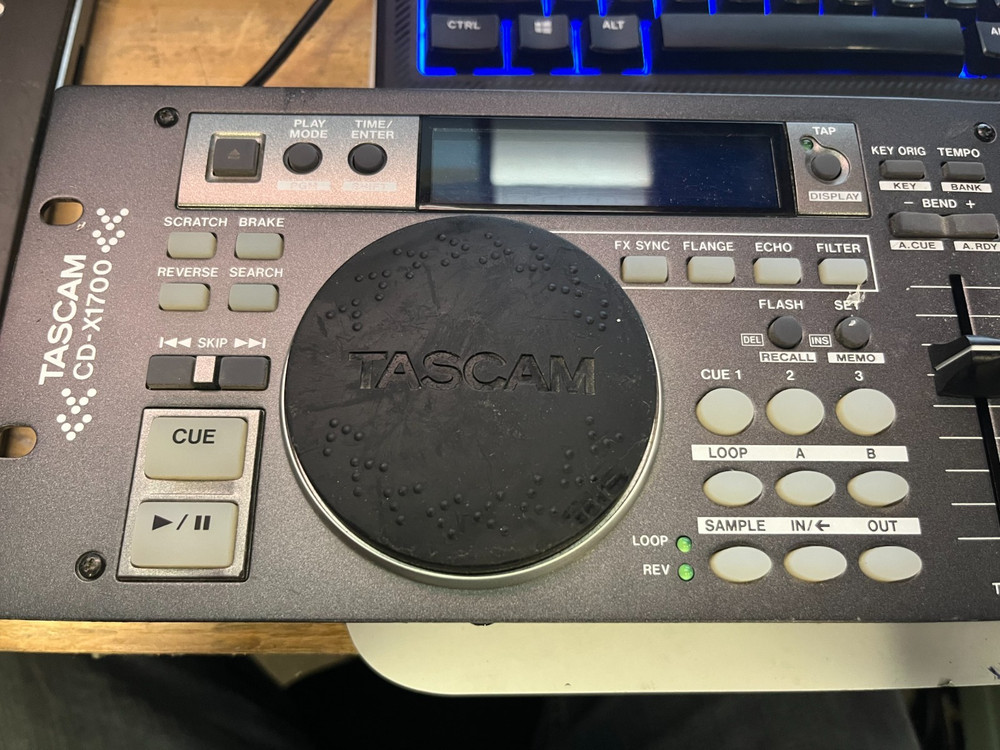 TASCAM CD-X1700 CONTROL HEAD UNIT