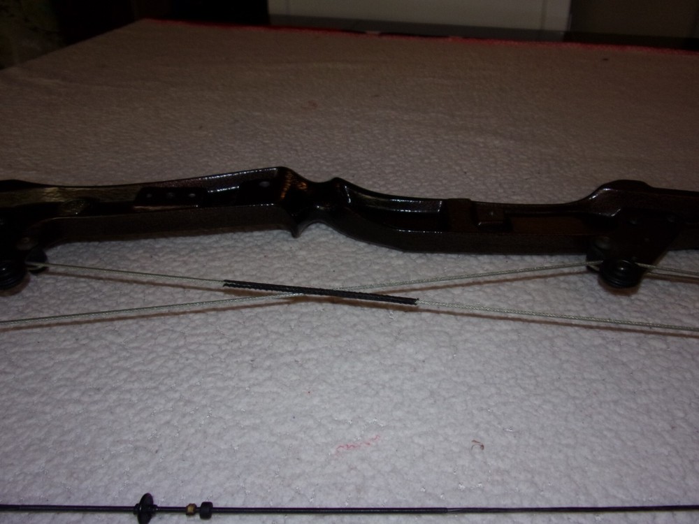Bear Whitetail Hunter Right Hand Compound Bow